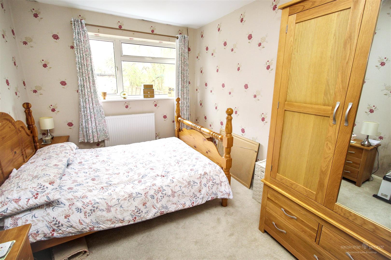Colyton Way, Purley On Thames, Reading